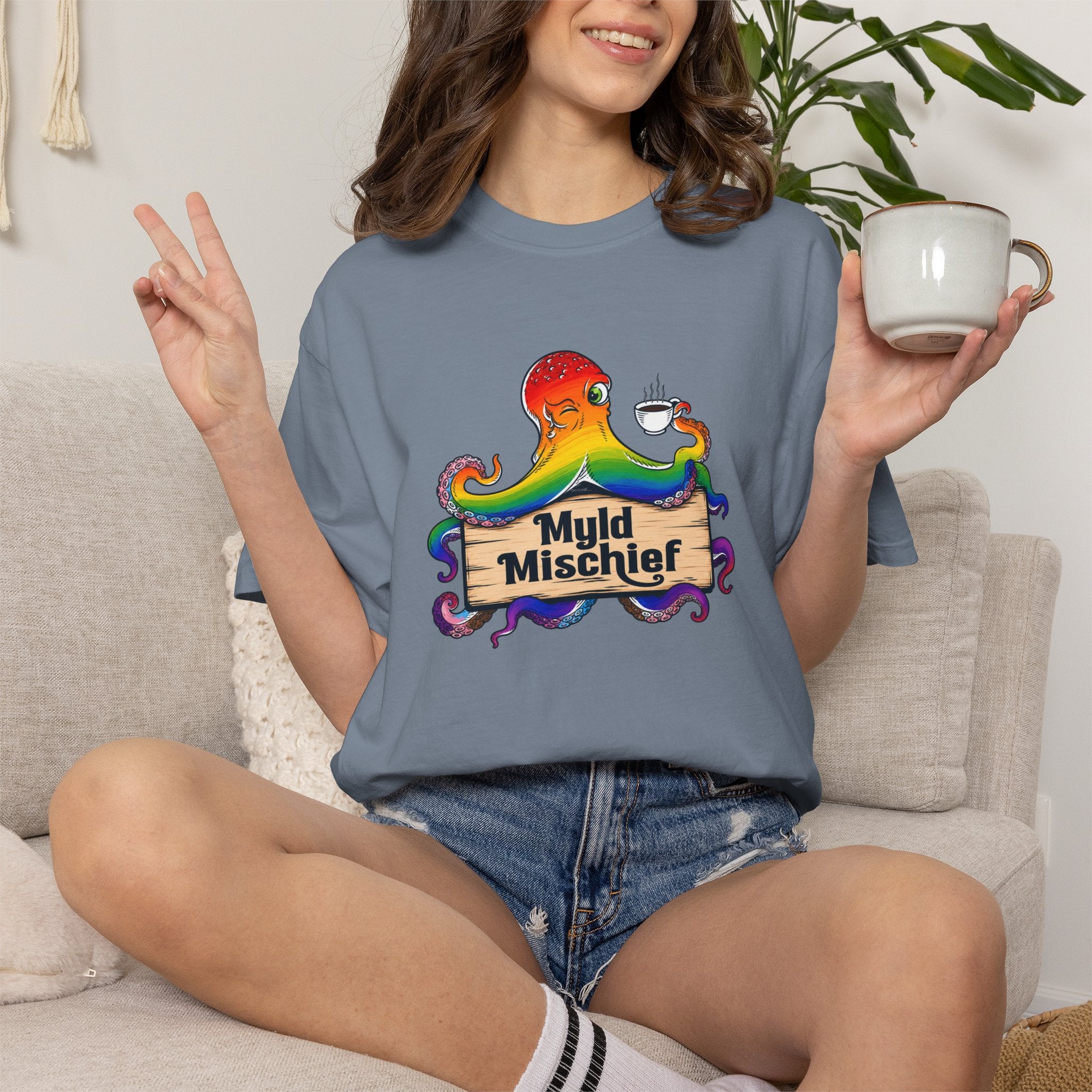 Pride Myld Mischief Bizi Logo - Unisex T-Shirt
